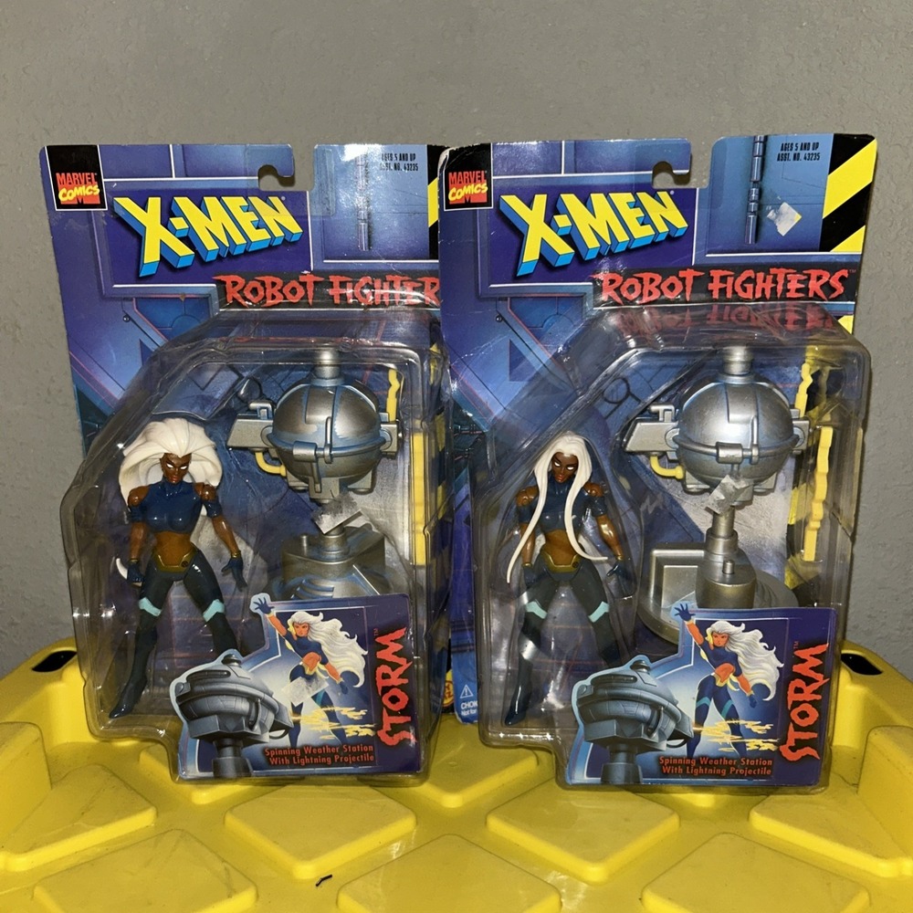 Toybiz Marvel X-Men Robot Fighters STORM lot of 2 variants long/short hair 1996